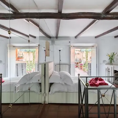 Cedro Terrace&jacuzzi - Loft In Trastevere Ferienhaus
